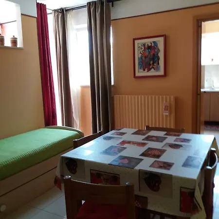 Casa Vacanze Nonna Gina Apartment